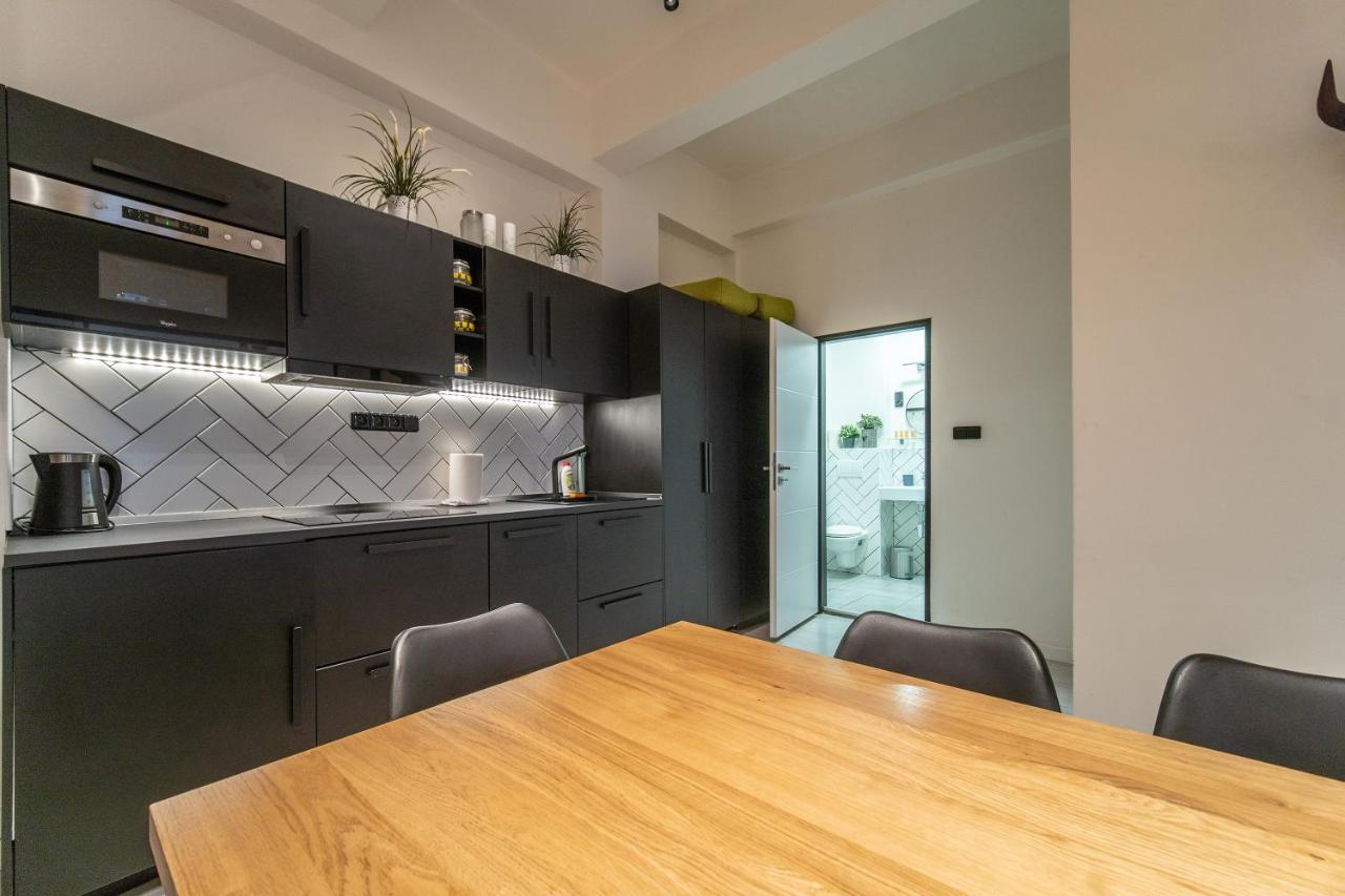 Sunny Central Apartment On Wenceslas Square By Easybnb Prag Exteriör bild