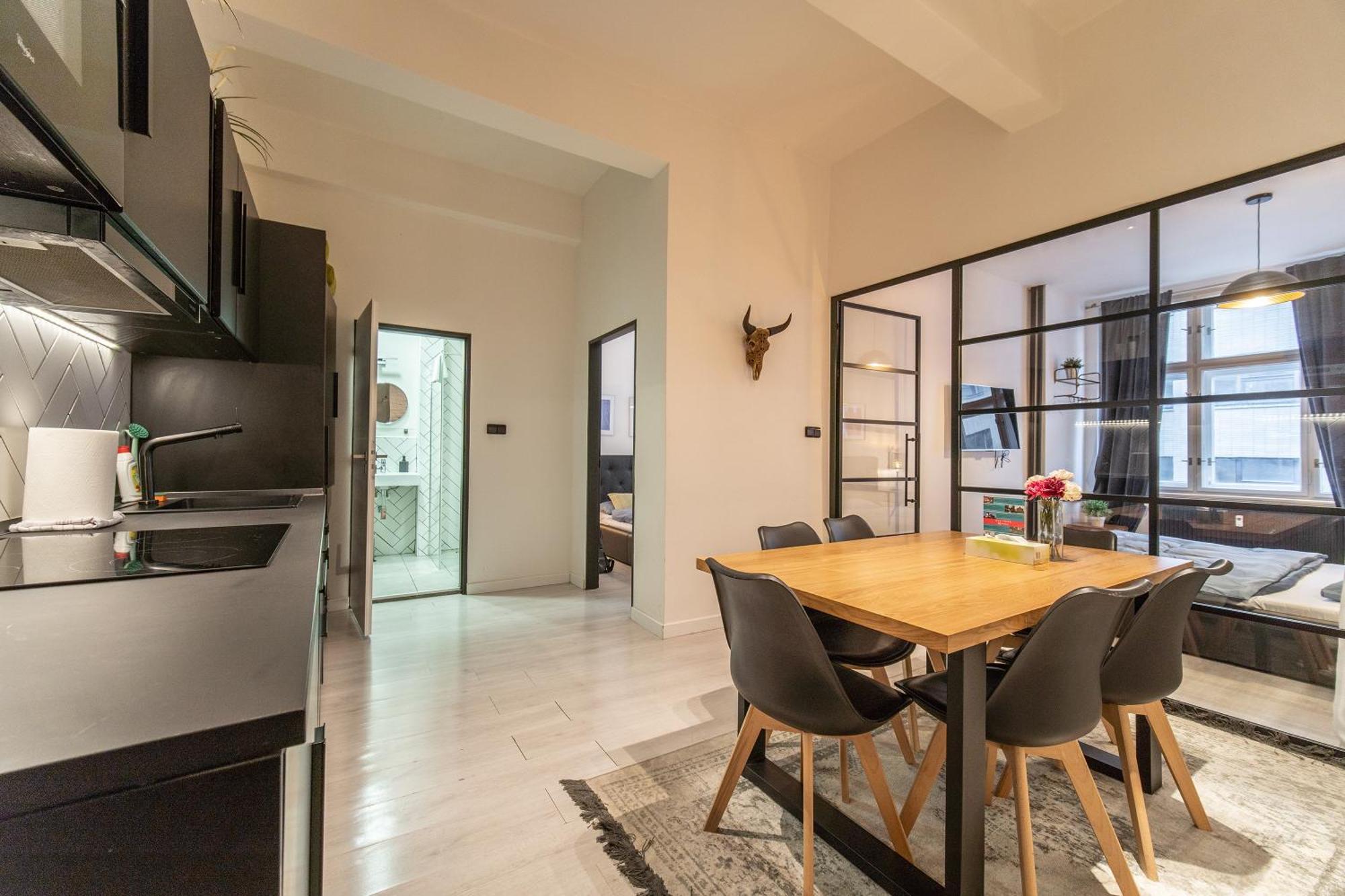 Sunny Central Apartment On Wenceslas Square By Easybnb Prag Exteriör bild